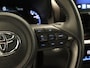 Toyota Yaris Cross 1.5 Hybrid Executive ORIGINEEL NEDERLANDSE AUTO - TREKHAAK 750KG GEREMD TREKGEWICHT - HEAD-UP DISPLAY - PARKEERSENSOREN VOOR EN ACHTER - JBL GELUIDSINSTALLATIE - STOEL VERWARMING - DRAADLOZE OPLADER - DODEHOEK DETECTIE