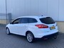Ford Focus 1.0 125PK Automaat Titanium Wagon Trekhaak, navigatie, winterpakket, privacy glass