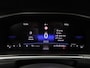 Volkswagen T-Roc 1.5 TSi 150 Pk Automaat Life Edition | Adaptive Cruise | Full LED | Stoel Verwarming | Privacy Glass | Navigatie | Carplay | Camera | 17 Inch | 9.975 Km!!