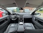 Land Rover Discovery Sport P300e 1.5 PHEV / Elektrische Trekhaak / Leder / 360 Camera / Navigatie / Zwarte LM 20 Inch / All Season