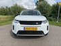 Land Rover Discovery Sport P300e 1.5 PHEV / Elektrische Trekhaak / Leder / 360 Camera / Navigatie / Zwarte LM 20 Inch / All Season