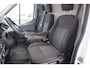 Ford Transit 350 2.0 TDCI L3H2 Trend 3 Persoons Trekhaak Airco Cruise Control Radio Bluetooth Nieuwe Koppeling