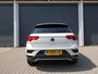 Volkswagen T-Roc 1.5 TSI 150pk 7-DSG TREKHAAK PDC CARPLAY CRUISE NAVI