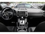 Porsche Cayenne 3.0 S E-Hybrid / Panoramadak / Camera / Luchtvering / 21'' / Leder / Keyless / Navigatie / Stoelverwarming / Cruise Control