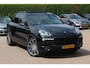 Porsche Cayenne 3.0 S E-Hybrid / Panoramadak / Camera / Luchtvering / 21'' / Leder / Keyless / Navigatie / Stoelverwarming / Cruise Control