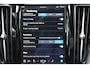 Volvo XC60 T8 455Pk AWD Ultra Dark | Luchtvering | Trekhaak | 21'' | 360 ca