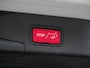 Mercedes-Benz B-klasse 180 AMG Business Solution | Trekhaak | Panoramadak | Stoelverwarming | Zondag Open!