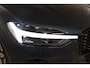 Volvo XC60 T6 350PK Automaat Plug-in Hybrid AWD Plus Dark / Adaptive Cruise control / Stoelverwarming v+a / Stuurverwarming / Elektr. achterklep  / 360 Camera / Schuifdak / Trekhaak