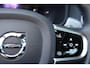Volvo V90 T6 Recharge AWD Ultra Dark - Panorama/schuifdak - IntelliSafe Assist & Surround - 360º Camera - Harman/Kardon audio - Adaptieve LED koplampen - Verwarmde voorstoelen, stuur & achterbank - Parkeersensoren voor & achter - Elektr. bedienb. voorstoelen met geheugen - Head up display - Elektr. inklapbare trekhaak - 19' LMV