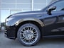 Leapmotor C10 REEV Design 28.4 kWh | Demo | Gecombineerde actieradius WLTP 974km | 1500 kg Trekgewicht | Diverse kleuren leverbaar | Full options | Stuurverwarming | Stoelverwarming en koeling | Elektrisch verstelbare voorstoelen | Navigatie | Keyless entry & start | 20 inch lichtmetalen velgen | Led verlichting