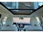 Volvo XC60 T6 Plug-in hybrid AWD Plus Dark | Trekhaak Semi-Elektrisch | Panoramadak met schuif-/kantelfunctie | Verwarmbare Voorstoelen | Verwarmbare voorruit | All-Season Banden | Adaptieve Cruise Control | Apple Carplay/ Android Auto | 360 Graden Camera