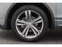 Volkswagen Tiguan Allspace 1.5 TSI DSG Highline R-Line Virtual Cockpit, ACC, Verwarmde Voorruit, Camera, Apple Carplay, LED, 19''