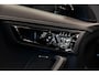 Jaguar F-Type P575 AWD R 75 *Panorama / Stoelventilatie / Sport-uitlaat / Meridian / Memory*