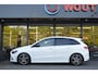 Mercedes-Benz B-klasse 200 AMG Led Panorama Memory Distronic Camera Night Augmented Pdc