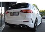 Mercedes-Benz B-klasse 200 AMG Led Panorama Memory Distronic Camera Night Augmented Pdc