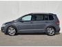 Volkswagen Touran 1.5 TSI Comfort Business 7 Persoons! Automaat / Keyless Entry / Adaptieve Cruise Control / Apple Carplay & Android Auto / Stoelverwarming / Achteruitrijcamera / Elektrische Achterklep / Climate control / Lichtmetalen Velgen / Parkeersensoren Voor + Achter /