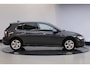Volkswagen Golf 1.0 eTSI Life Business