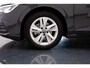 Volkswagen Golf 1.0 eTSI Life Business