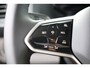 Volkswagen ID. Buzz Cargo Anniversary Edition 79 kWh 286PK / 210kW LED Matrix IQ.Light, achteruitrijcamera, verwarmbare voostoelen, Apple Carplay & Android Auto, trekhaak elektr. uitklapbaar, dynamische grootlichtassistent, schuifdeur rechts, adaptive cruise control met Stop & Go, dodehoelsensor met correctie (Side Assist), Travel Assist icm. file assistent, alarm klasse III, armsteunen, 19'' LMV 'Tilburg'