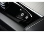 Volvo XC60 T6 Plus Black Edition | Pano | BLIS | Verwarmbare Voorstoelen + Stuurwiel |