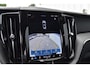 Volvo XC60 T6 Plus Black Edition | Pano | BLIS | Verwarmbare Voorstoelen + Stuurwiel |