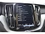 Volvo XC60 T6 Plug-in hybrid AWD Ultimate Dark | Luchtvering | Head-up display | Elektr. Trekhaak