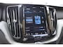 Volvo XC60 T6 Plug-in hybrid AWD Ultimate Dark | Luchtvering | Head-up display | Elektr. Trekhaak