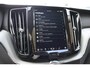 Volvo XC60 T6 Plug-in hybrid AWD Ultimate Dark | Luchtvering | Head-up display | Elektr. Trekhaak