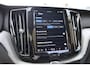 Volvo XC60 T6 Plug-in hybrid AWD Ultimate Dark | Luchtvering | Head-up display | Elektr. Trekhaak