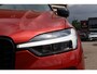 Volvo XC60 T6 Plug-in hybrid AWD Ultimate Dark | Luchtvering | Head-up display | Elektr. Trekhaak