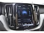 Volvo XC60 T6 Plug-in hybrid AWD Ultimate Dark | Luchtvering | Head-up display | Elektr. Trekhaak