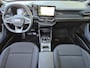 Dacia Duster 1.6 Hybrid 140 Journey Automaat / Pack winter / Navigatie via Apple Carplay of Android Auto / Stuur- en Stoelverwarming / Cruise control / Achteruitrijcamera / Draadloze telefoon lader / Climate control /