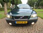 Volvo S60 2.4 Edition 141 PK!! Ecc Cruisecontrol Naviagatie Leer/Stof Lm Velgen Trekhaak***Youngtimer***Apk t/m 10-6-2025***