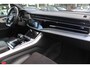 Audi Q8 55 TFSI quattro Pro Line Plus / Trekhaak / Panoramadak / 360Camera / Achterasbesturing / Softclose / 22'' / B&O / Sfeerverlichting / Dodehoek / DAB / Stoelverwarming / ACC