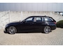 BMW 3-Serie Touring 330i Execut Edition Autom 260 PK Navi Clima Apple Carplay Cruise LED Kopl 2x PDC HiFi Sound LMV 18 ENZ NL Auto