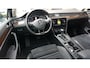 Volkswagen Passat Variant 1.8 TSI 180PK Highline Virtual Cockpit Trekhaak Leder/Alcantara Keyless *Geïntegreerde kinderstoel* LED *Complete Passat*