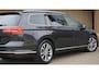 Volkswagen Passat Variant 1.8 TSI 180PK Highline Virtual Cockpit Trekhaak Leder/Alcantara Keyless *Geïntegreerde kinderstoel* LED *Complete Passat*