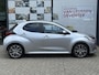 Toyota Yaris 1.5 Hybrid 130 Executive NIEUW DIRECT LEVERBAAR BLIND SPOT KEYLESS STOEL/STUURVERW 17"LICHTMETAAL