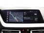 BMW 1-Serie 118i M Sport -HeadUp -Pano Dak -Cruise Control Adaptief -Harman/Kardon Surround -Stoelen Elektrisch Memory -LED Adaptief -M Sportbesturing -WiFi
