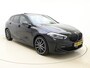 BMW 1-Serie 118i M Sport -HeadUp -Pano Dak -Cruise Control Adaptief -Harman/Kardon Surround -Stoelen Elektrisch Memory -LED Adaptief -M Sportbesturing -WiFi