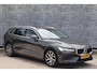 Volvo V60 2.0 T5 Momentum | Cruise control | Lederen bekleding | Stoelverwarming | Elektr. achterklep | 18" lm velgen " | Apple car play | Polestar optimalisatie |