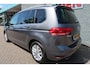 Volkswagen Touran 1.4 TSI Highline 7p Zeer nette en complete auto met Geïntrigeerde  stoel verhoging