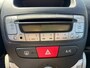 Peugeot 107 1.0 Active de auto is 5 deurs beschikt over airco en is goed onderhouden