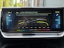 Peugeot e-208 GT Pack EV 3-FASEN 50kWh 136pk | ALCANTARA | PANODAK | DODEHOEKBEW. | ADAPTIVE CRUISE | NAVI | STOELVERW. | CAMERA | DAB+ | LM-VELGEN 17" |