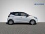 Hyundai i10 1.0 Comfort Smart Nieuw Model! | Two-Tone Lakkleur | Navigatie | Camera | Apple Carplay/Android Auto | Cruise Control | Airco | Rijklaarprijs!