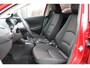Mazda 2 1.5 e-SkyActiv-G 90 Homura , Demovoordeel €4.140-, Apple Carplay, LMV 16 Inch, Camera, PDC, Clima, Cruise, Stuur/Stoelverwarming, BSM, LKA