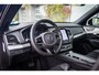Volvo XC90 Recharge T8 AWD Ultimate Dark | Luchtvering | Harman Kardon audio | Trekhaak | Schuif-/kanteldak | Adaptieve Cruise Control | 21 Inch lichtmetalen velgen