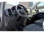 Mercedes-Benz eVito 112 L2 | Parkeerpakket met achteruitrijcamera | Smartphone Integratie Pakket | Tweezits Bijrijdersbank | Comfort Bestuurdersstoel | Laadruimte Bekleding met Kunststof vloer |