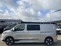 Ford Transit Custom 320 2.5 PHEV L2H1 Sport DC Zuid | 233pk | Dubbele Cabine | Dubbele zijschuifdeur | Inklapbare trekhaak | 19 inch lichtmetalen Sport velgen (mat zwart) | Verwarmbaar stuurwiel | Navigatie systeem