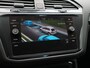 Volkswagen Tiguan 1.5 TSI 130pk Life Navi via App Clima Pdc Acc Side Assist 43